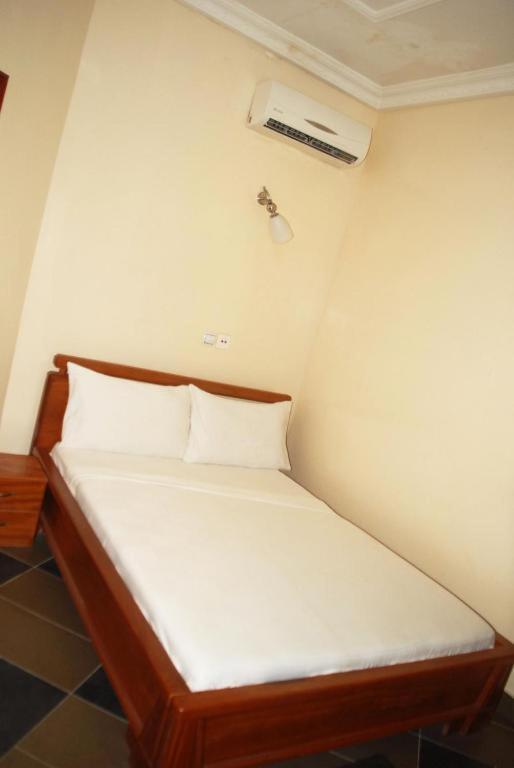 Bénin Berge hotel Cotonou Buitenkant foto