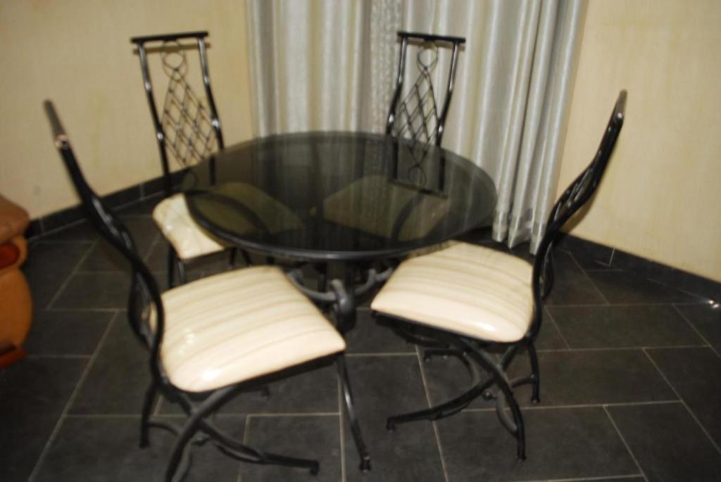 Bénin Berge hotel Cotonou Buitenkant foto