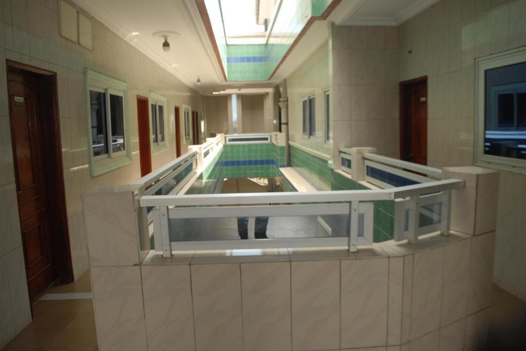 Bénin Berge hotel Cotonou Buitenkant foto