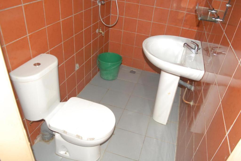 Bénin Berge hotel Cotonou Buitenkant foto